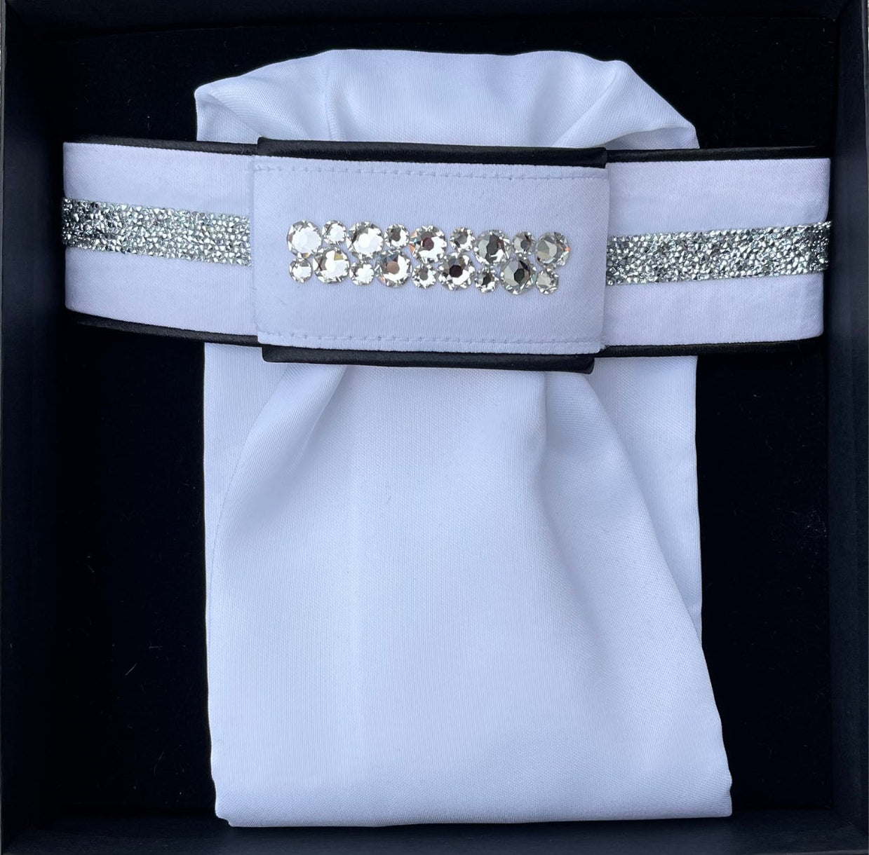 JUDI Rocks Clear Plastron Black Piping - Odessa Double