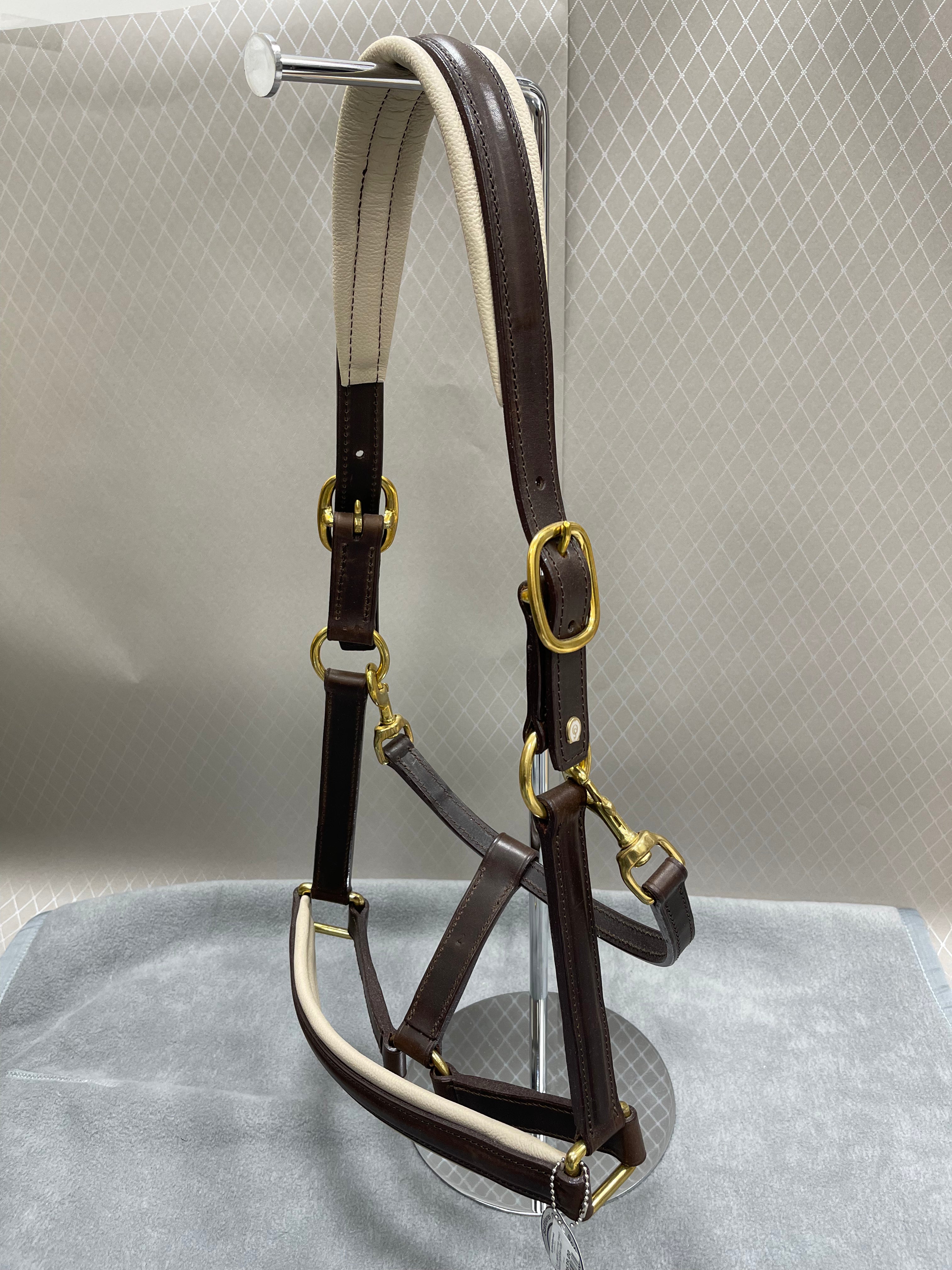 OS Lædergrime med Messingspænder - Chocolat/Sand