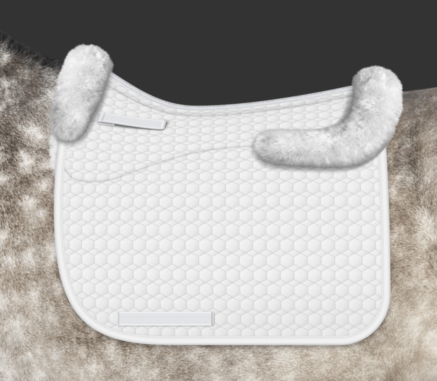 Mattes Quilt Medifell Dressurunderlag Til Mono Flap Med Kant  - Hvid/Hvid