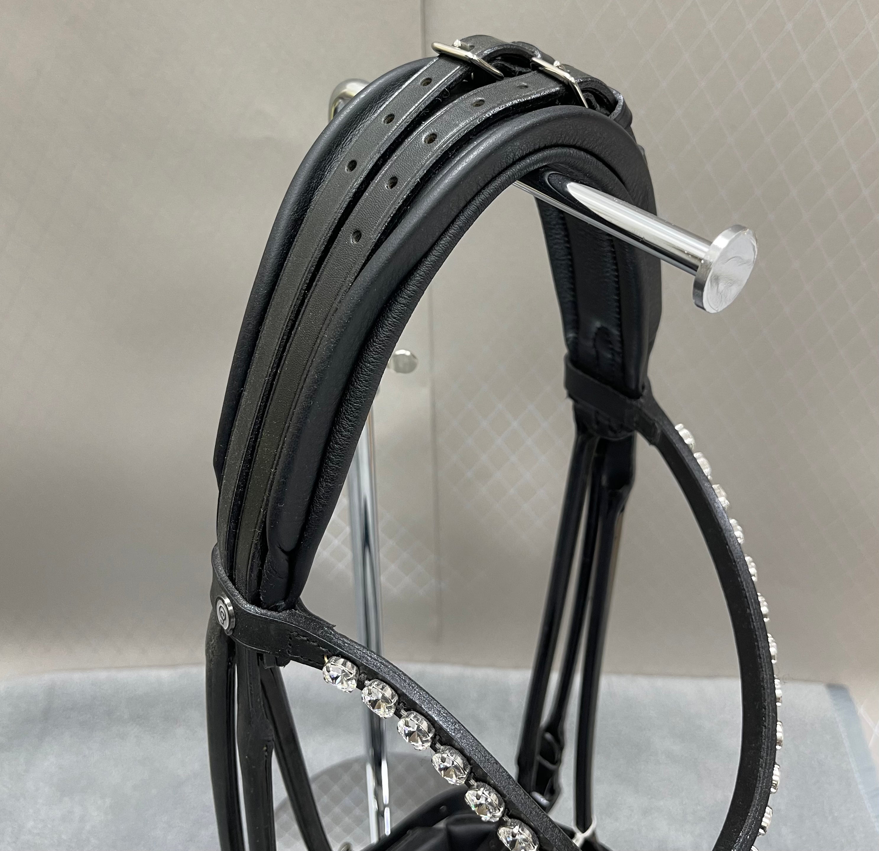 OS München FG Trense m. FG Nb PB Rivoli - Sort/Sort