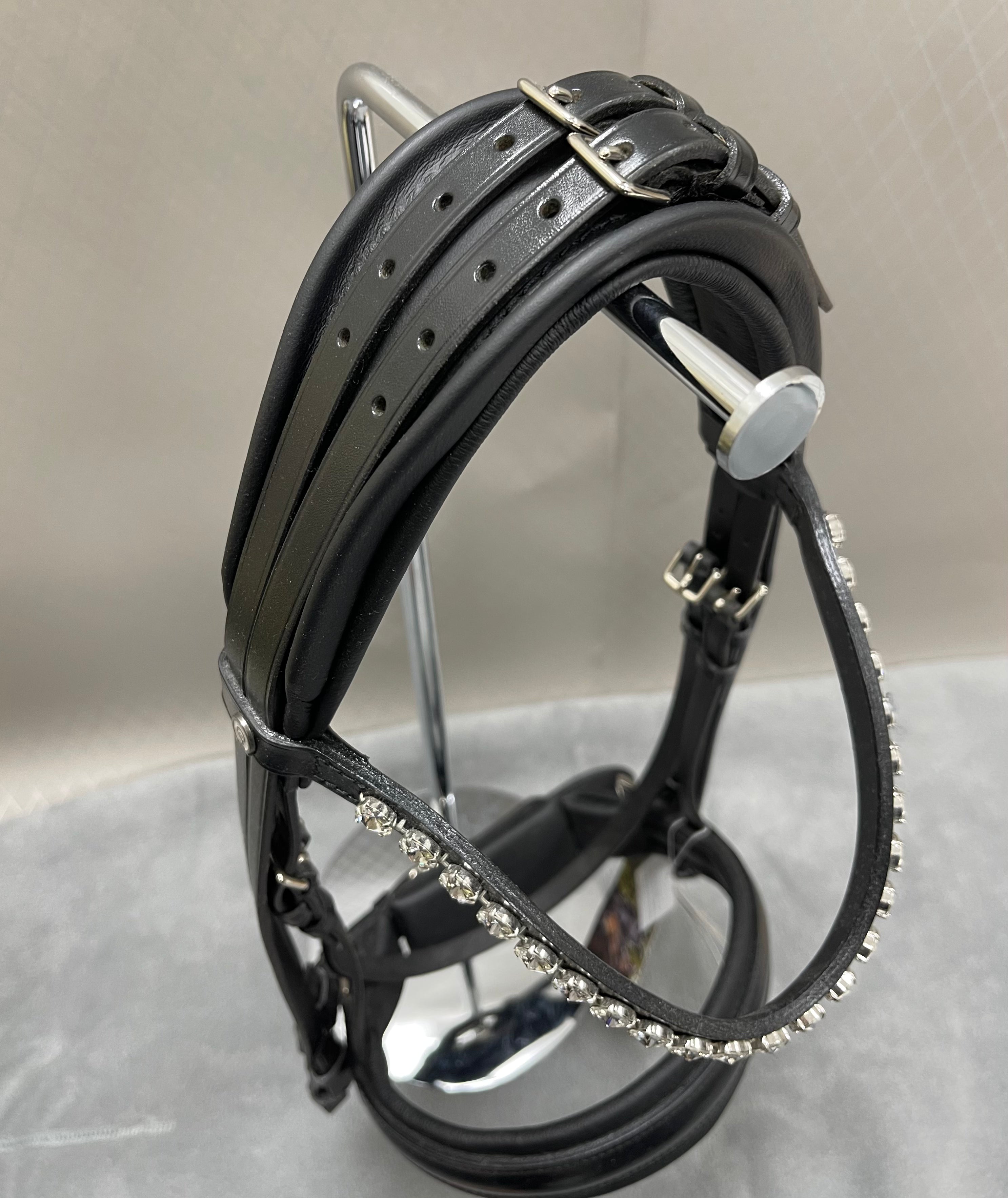 OS Warendorf Feel Good Kandar M. Comfort Næsebånd + Rivoli Swarovski Pandebånd - Sort