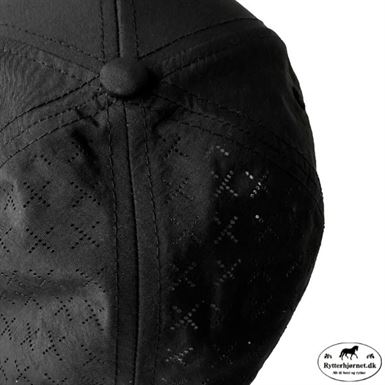 Trolle Projects Star Logo Perforrated Nylon Kasket - Sort