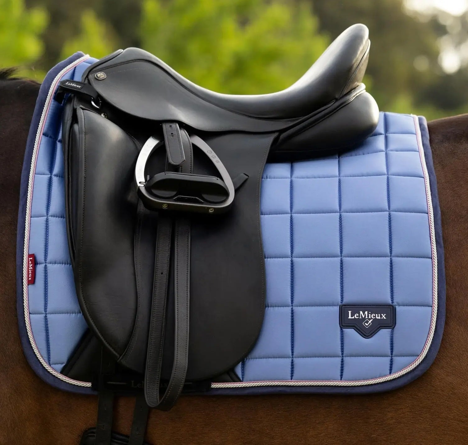 LeMieux Loire Classic Dressurunderlag M. 2 Trim